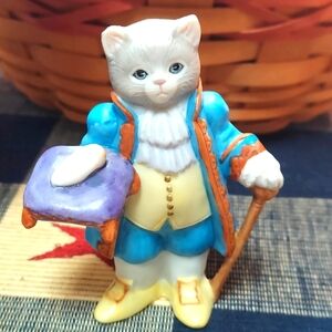 Kitty Cucumber "Albert" And The Glass Slipper